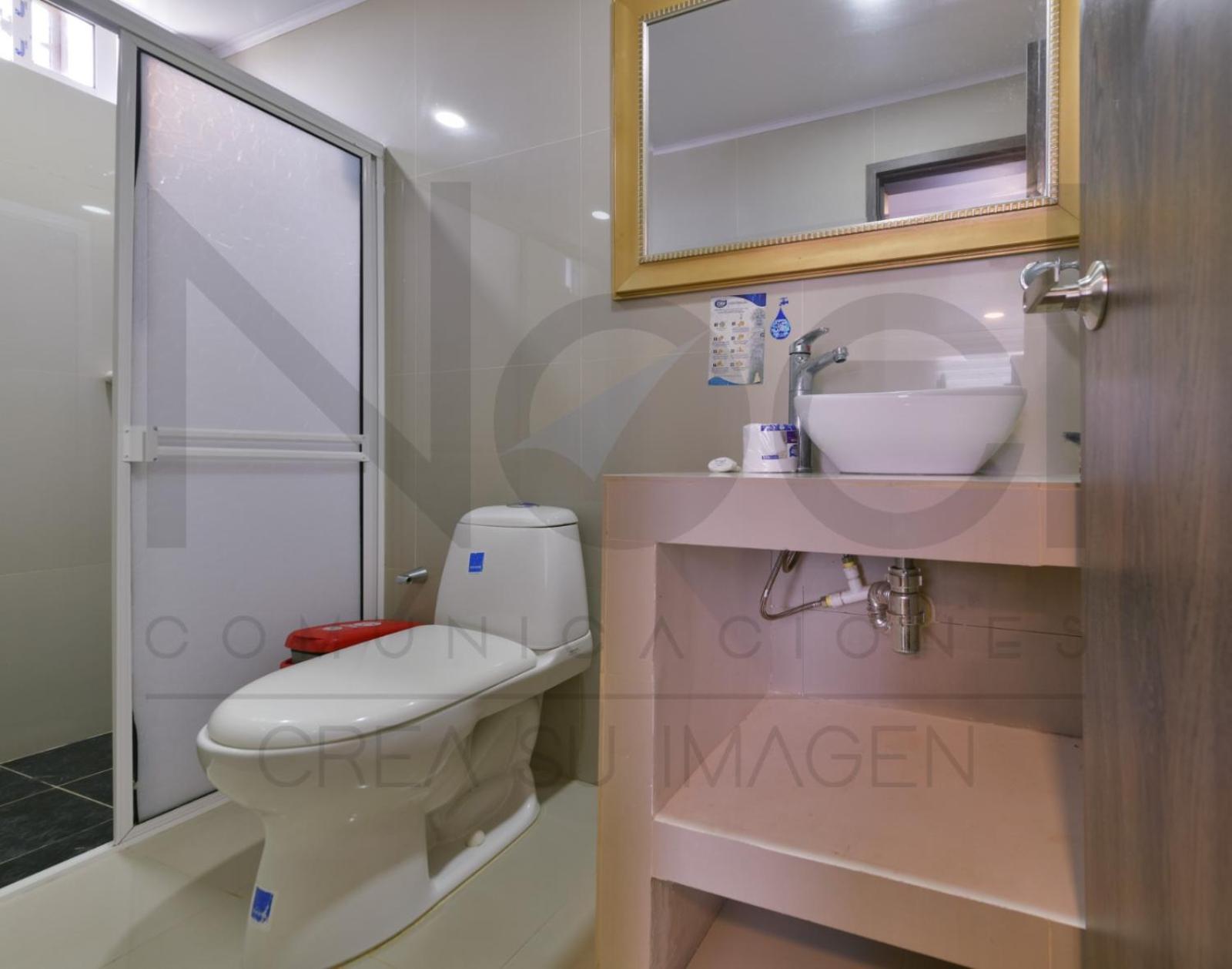Galyrod House Privatunterkunft *